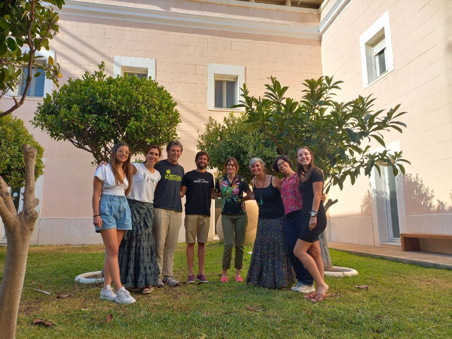 Celebrada sesión de encuentro con alumnado de la Universidad de Cádiz participante en la primera ronda de la Formación semipresencial de ciclo corto sobre prácticas del procomún del Proyecto Blended Short-cycle Training Courses on ‘Commoning Practices’ (ComPra).