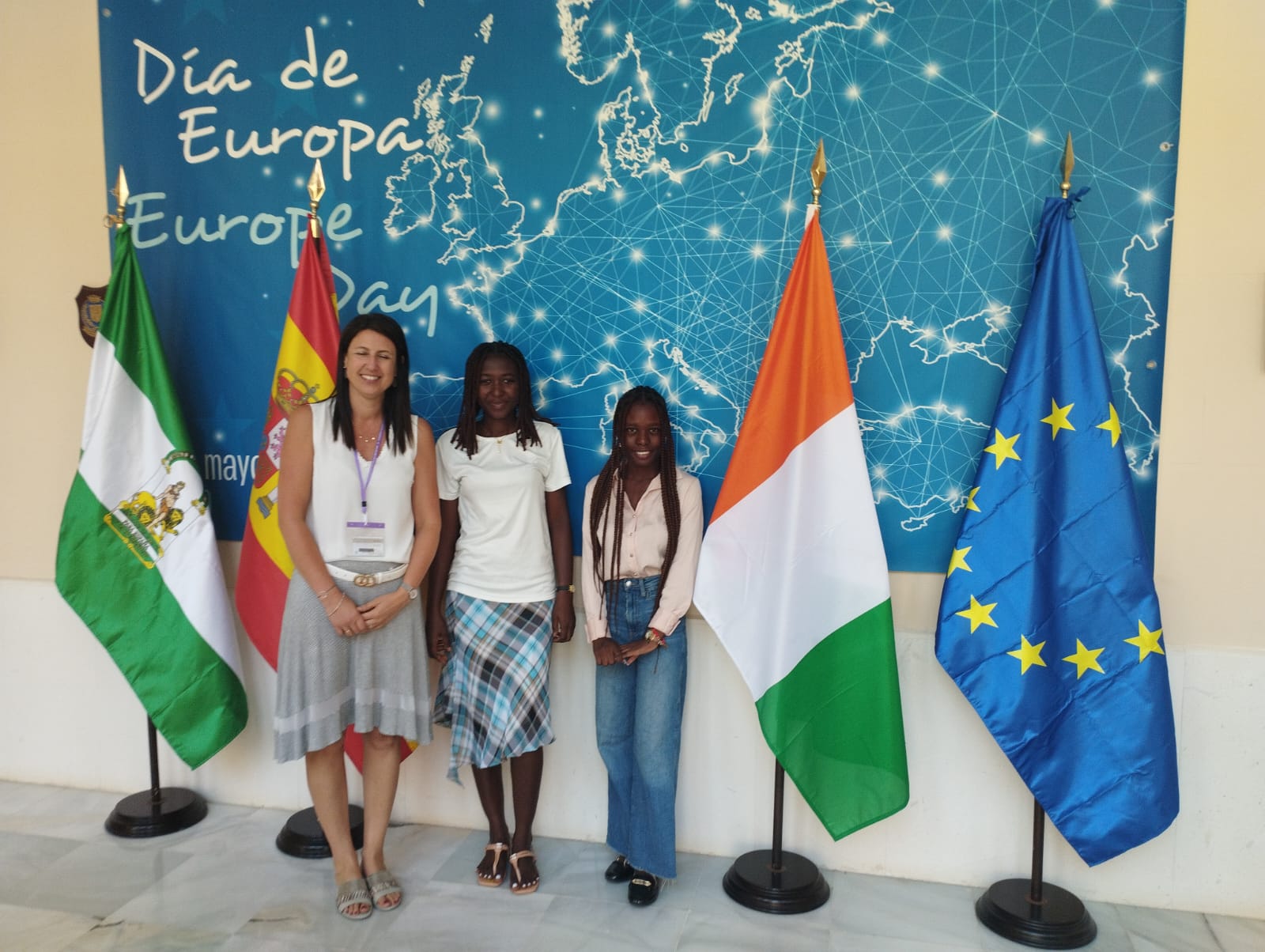 Bienvenida a dos estudiantes de la Universidad Félix Houphouët-Boigny de Costa de Marfil que participan en el Programa general de voluntariado internacional Universidad de Cádiz-Becas Santander 2024