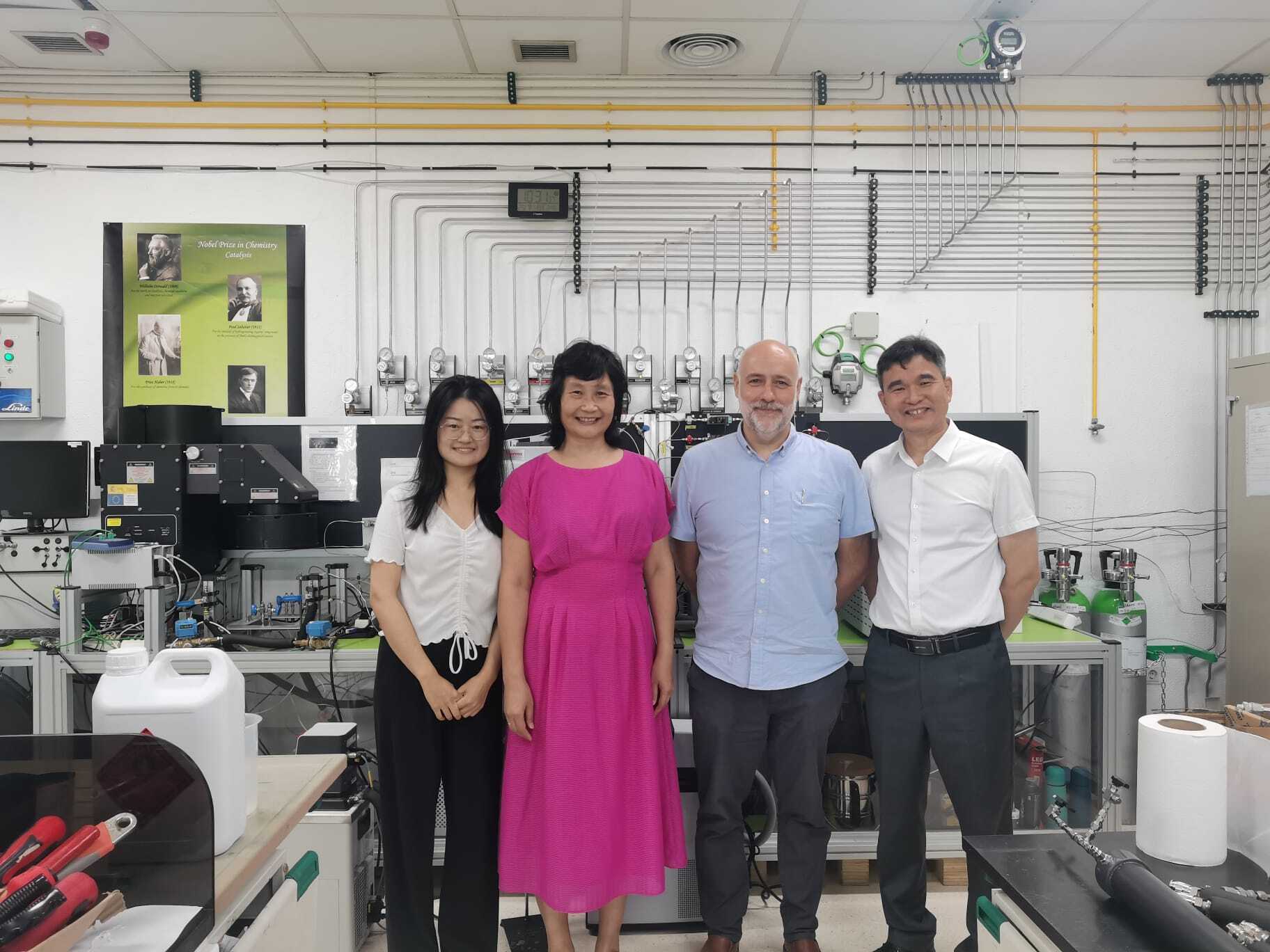 Reunión con la Universidad China de Petróleo (Este) para fortalecer la colaboración académica y científica