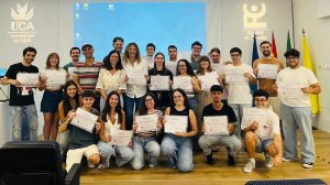 Clausura y entrega de diplomas del COIL entre la Universidad de Cádiz y la Universiti Malaysia Te...