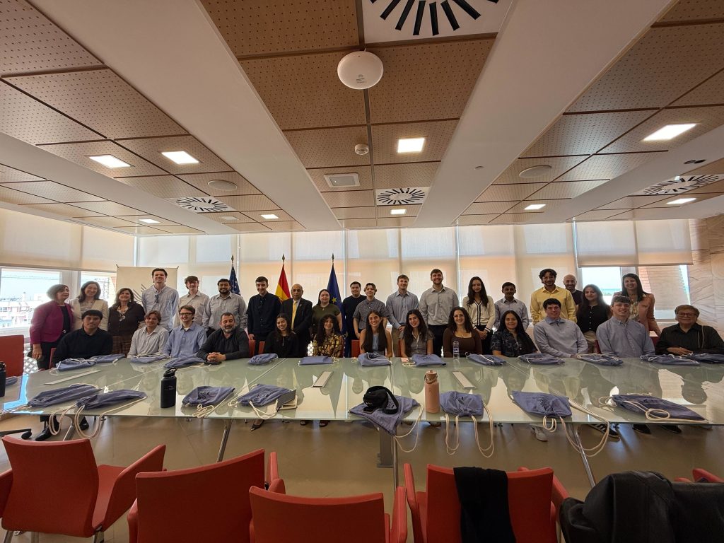 IMG La UCA recibe la visita de estudiantes del Worcester Polytechnic Institute