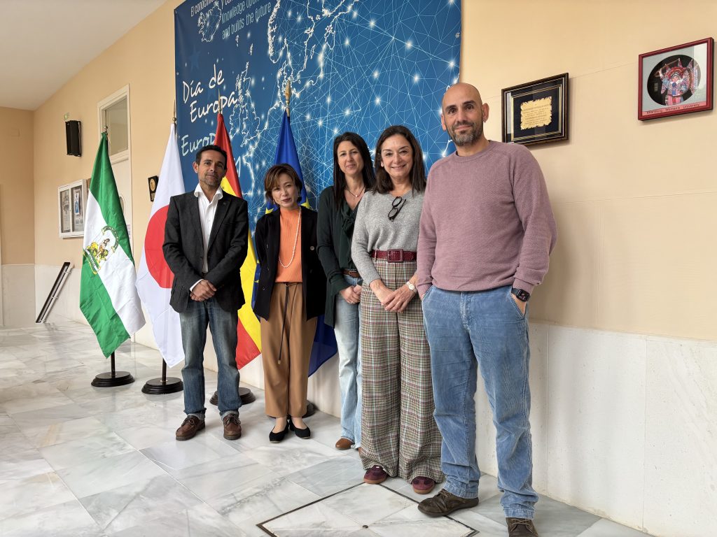 Keiko Ikeda visita la UCA para fortalecer la cooperación con la Universidad de Kansai